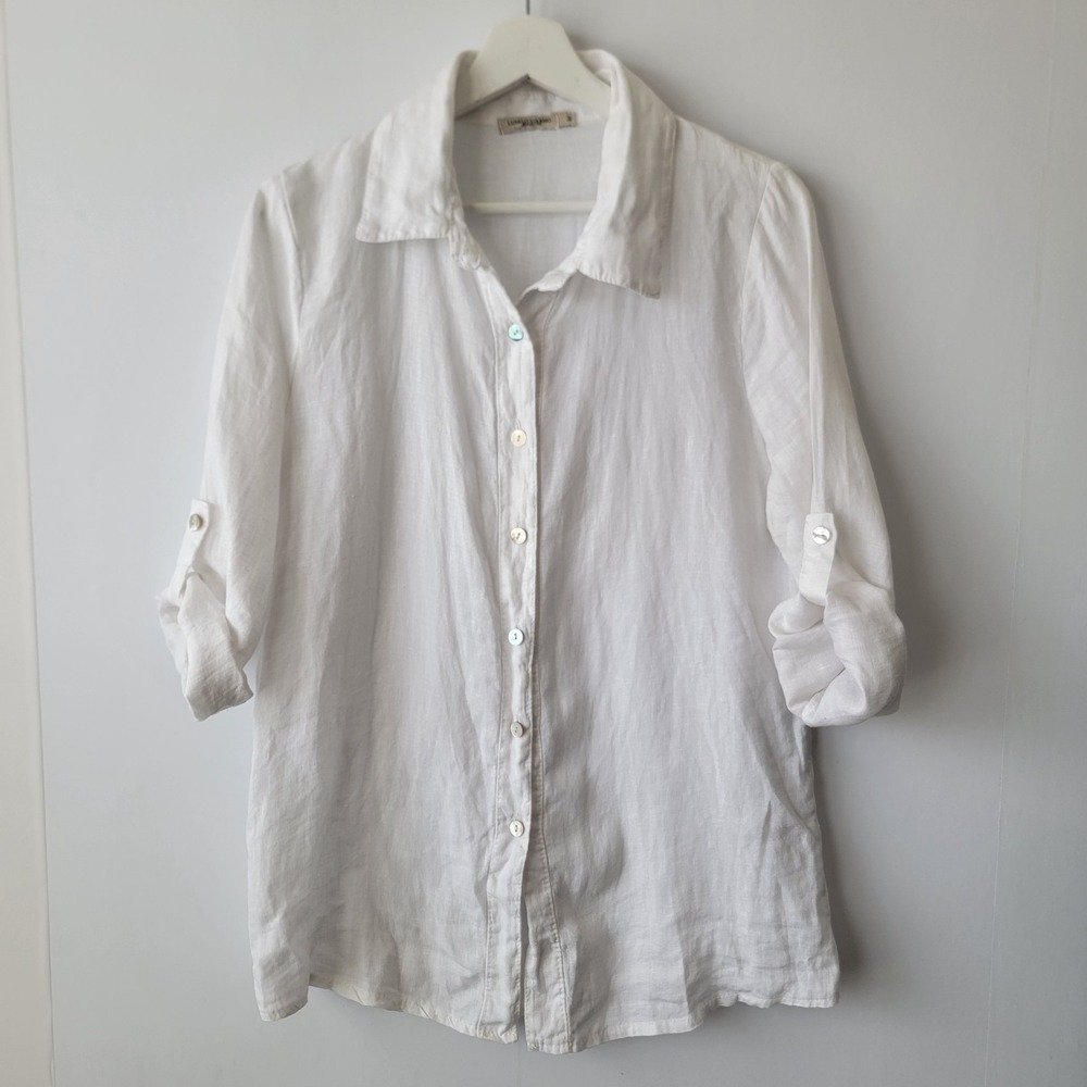 lungo l'arno 100% button up roll-tab sleeve top size M breathable beachy coastal
